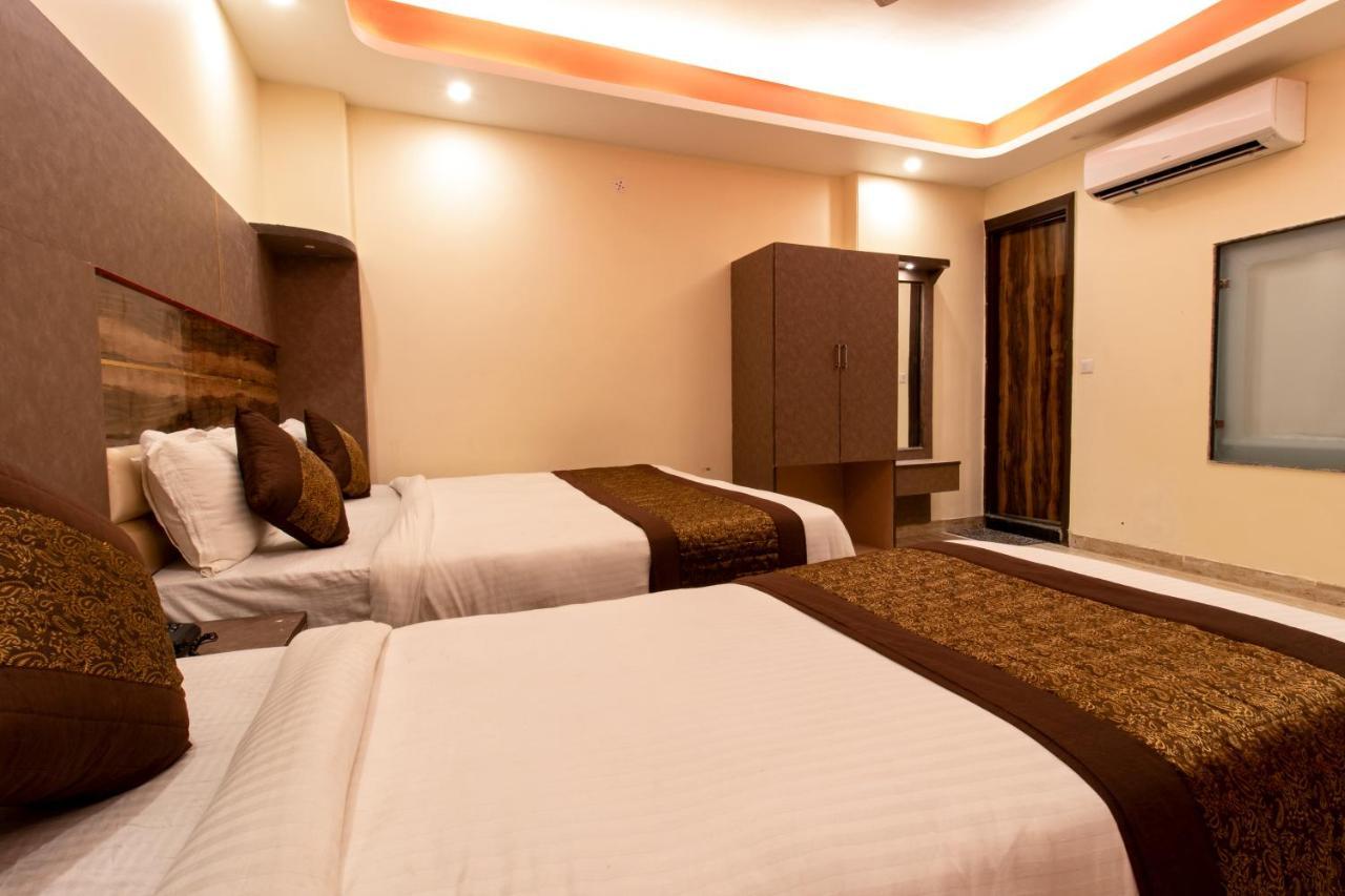 Airport Hotel Dev Residency - Mahipalpur New Delhi Exteriör bild