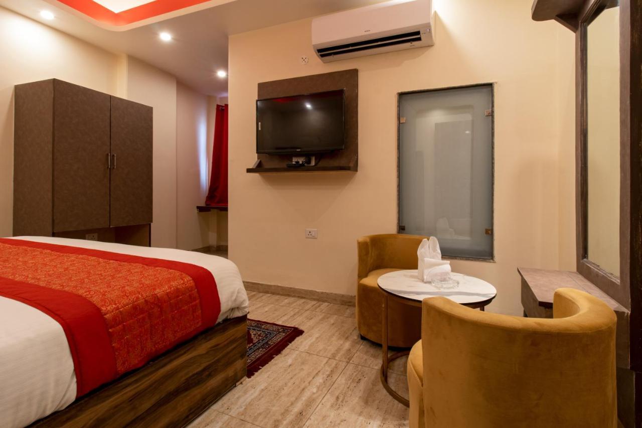 Airport Hotel Dev Residency - Mahipalpur New Delhi Exteriör bild